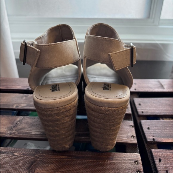 Ladies Unlisted Wedge Sandals - Picture 7 of 8